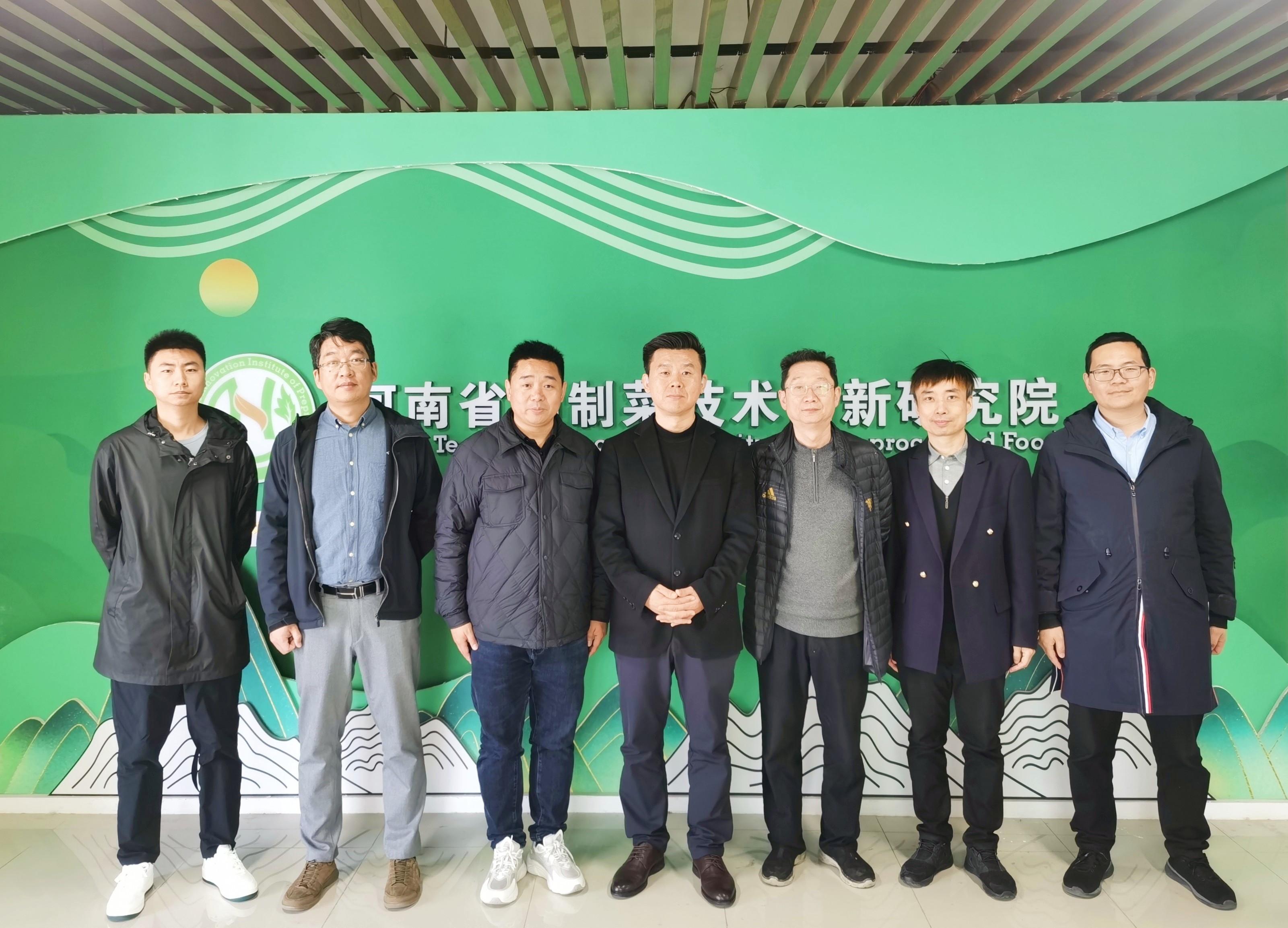 杰爾古格公司CEO李俊華一行赴河南牧業經濟學院考察交流